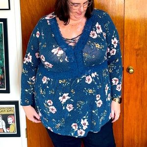 Torrid 5X long sleeve jersey super soft navy floral babydoll style top